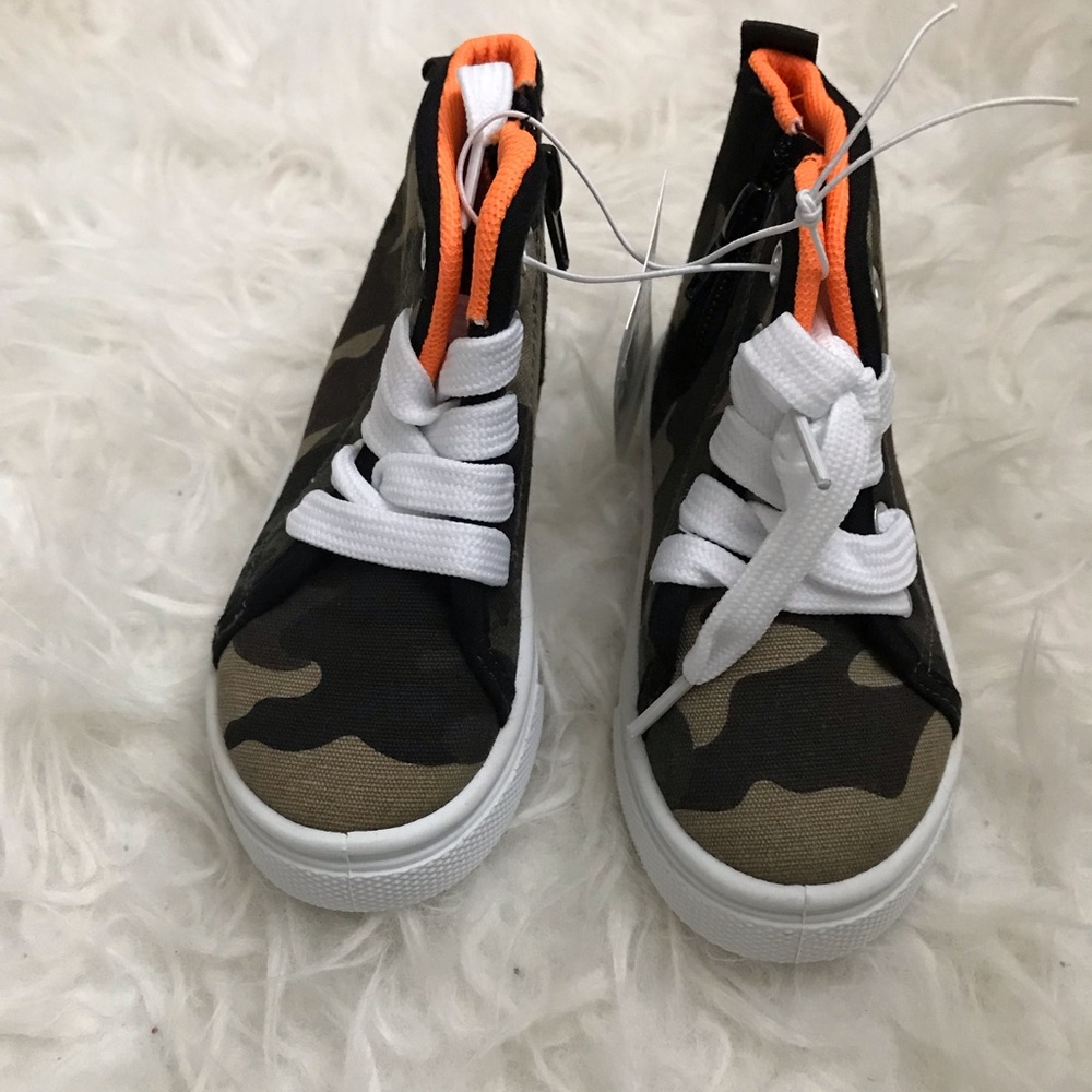 Boys Camo high tops